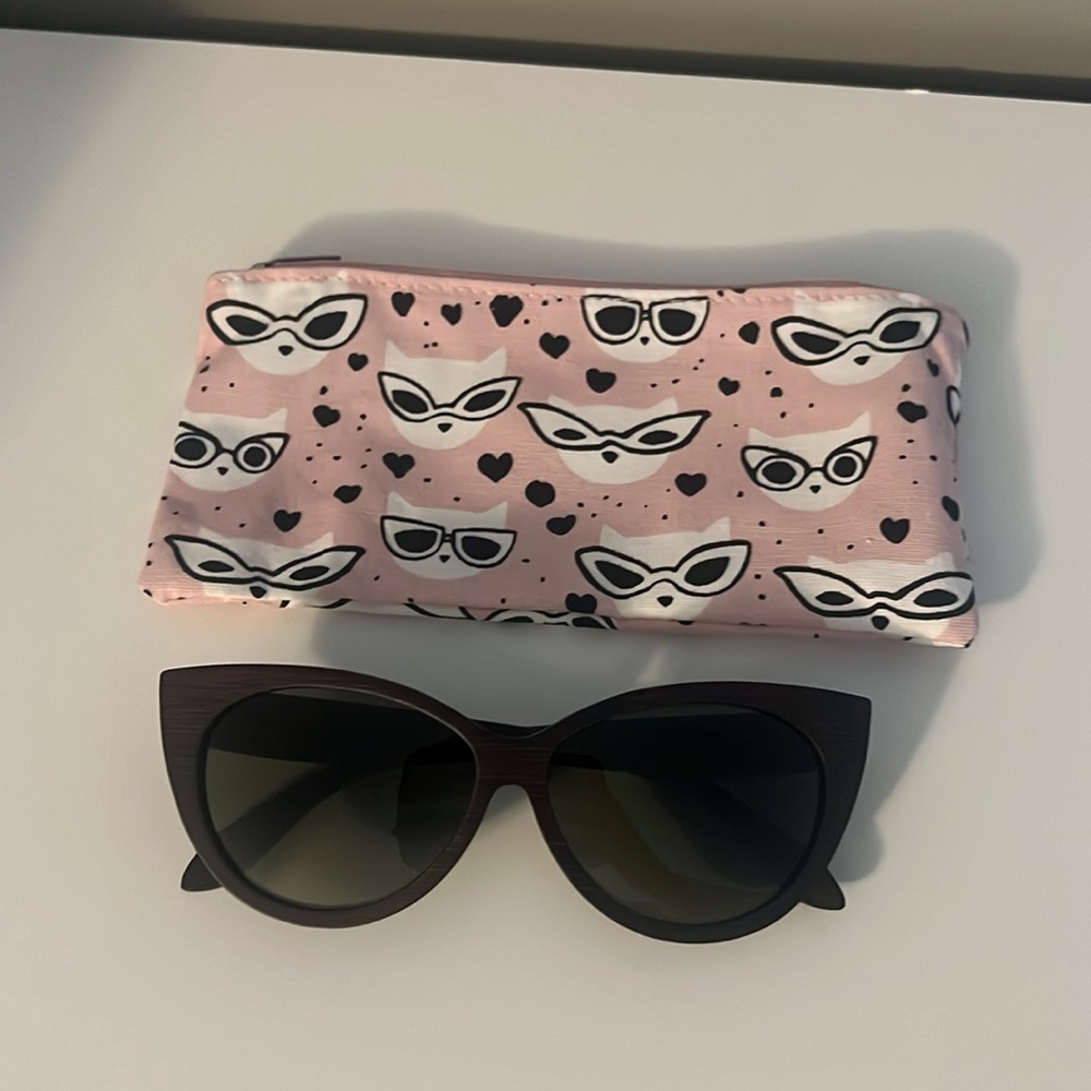 Cat Sunglasses with Soft Case